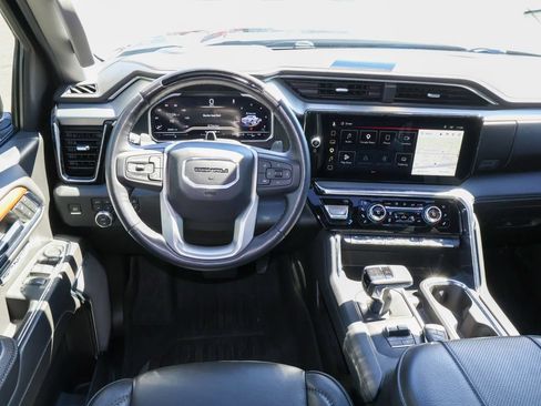 Used 2023 GMC Sierra 1500 Denali AWD/4WD image 16