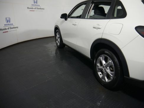 Certified 2023 Honda HR-V LX image 11