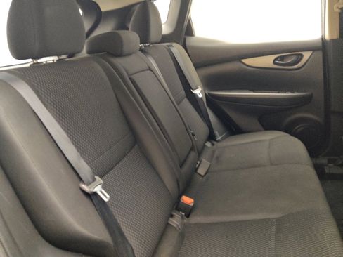 Used 2019 Nissan Rogue Sport S w/ Appearance Package image 19