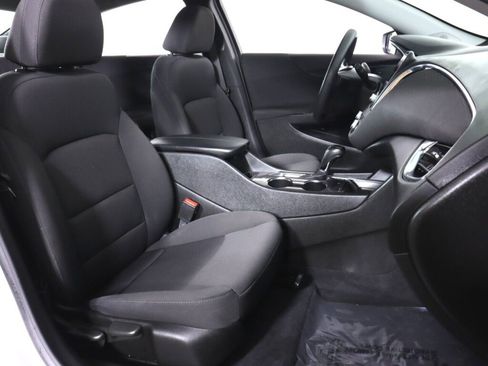 Used 2019 Chevrolet Malibu LT FWD image 37