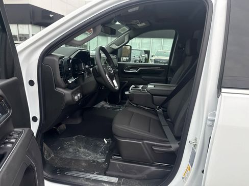 New 2026 GMC Sierra 2500 SLE image 14