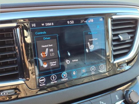 Used 2019 Chrysler Pacifica Touring-L Plus image 27