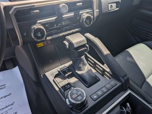 Used 2024 Toyota Tacoma TRD Off-Road w/ TRD Off Road Premium Package image 20