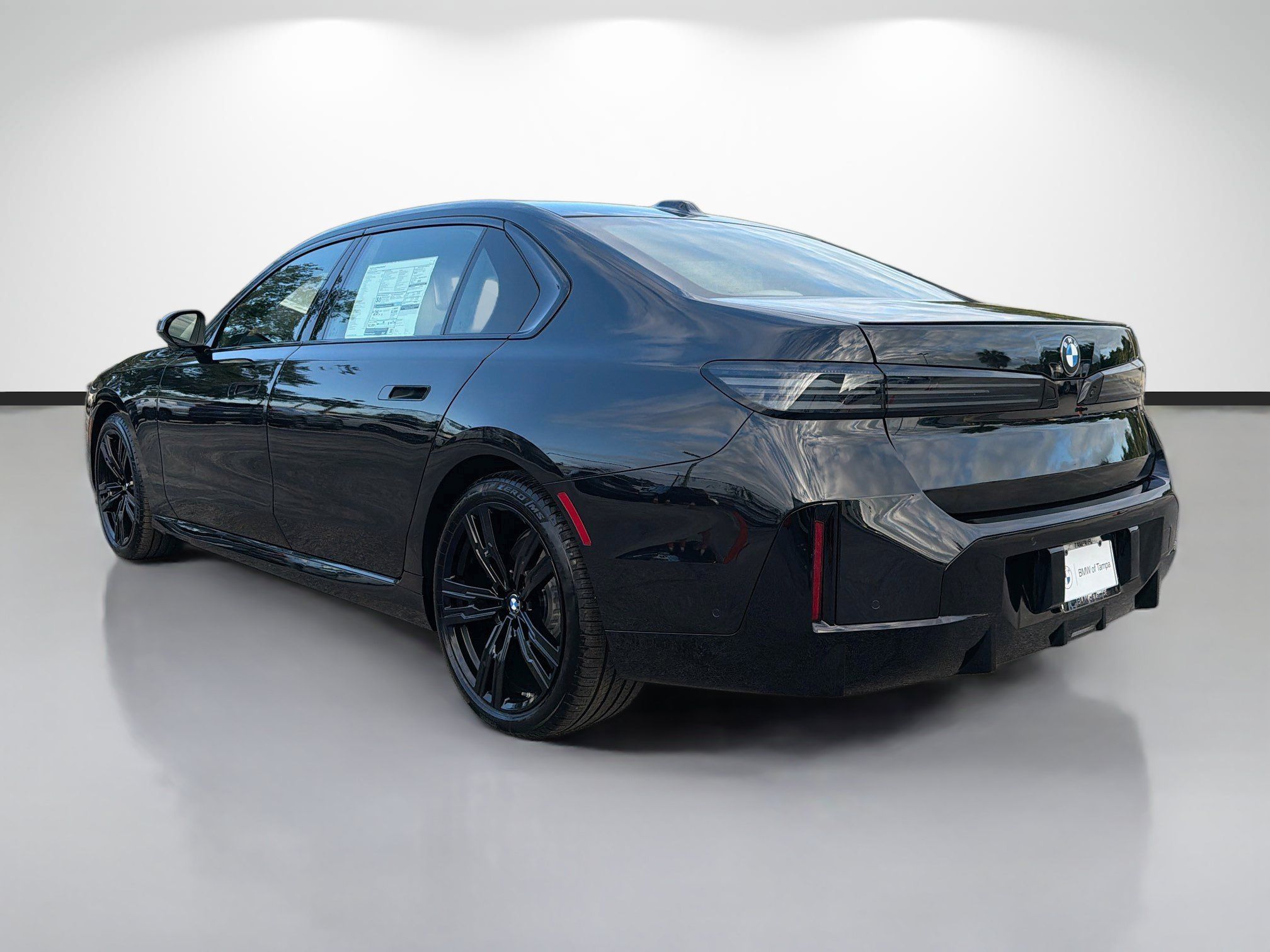 New 2027 BMW 740i w/ Executive Package RWD image 5