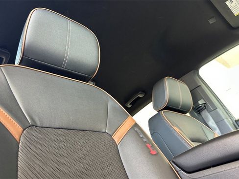 Used 2023 GMC Canyon AT4 w/ AT4 Premium Package image 19