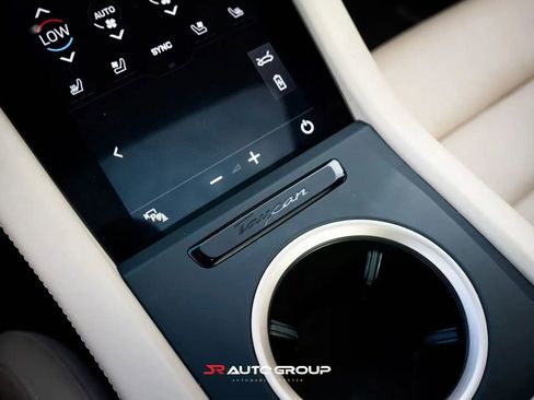 Used 2020 Porsche Taycan AWD/4WD image 19