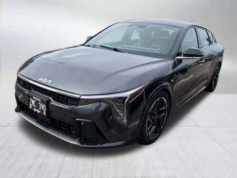 Used 2025 Kia K4 GT-Line w/ GT-Line Premium Package FWD image 3