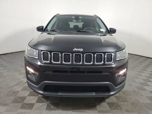 Used 2018 Jeep Compass Latitude w/ Popular Equipment Group image 2