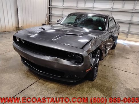 Used 2020 Dodge Challenger SXT w/ Blacktop Package image 1