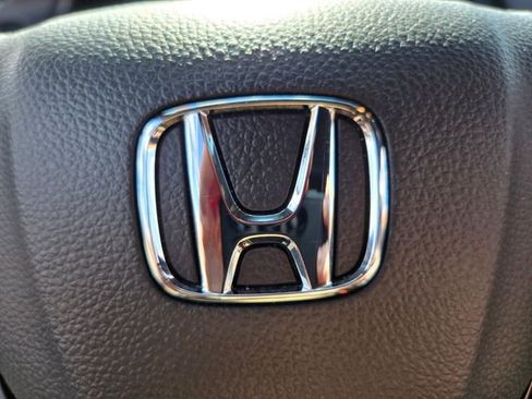 Used 2025 Honda Passport Black Edition image 32