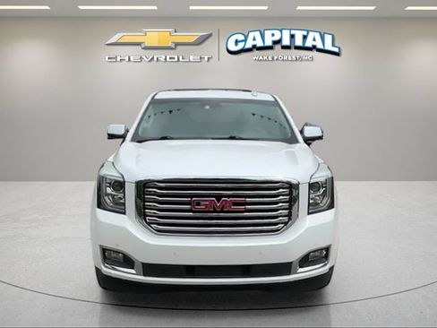 Used 2017 GMC Yukon XL SLT w/ Premium Edition RWD image 8