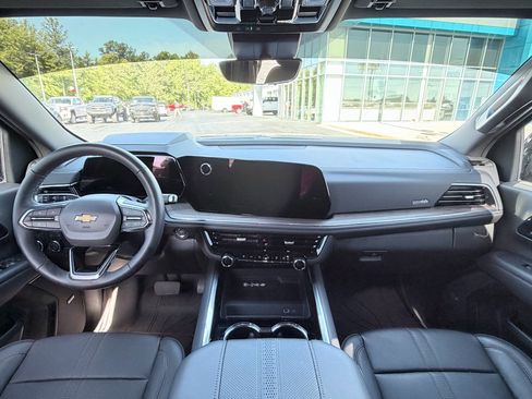 Used 2026 Chevrolet Tahoe High Country image 13