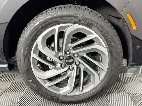 Used 2025 Lincoln Navigator Reserve AWD/4WD image 30