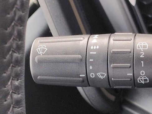 Used 2025 Ford Bronco Badlands AWD/4WD image 26