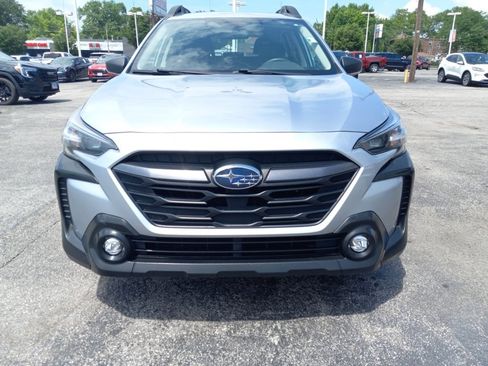 Used 2023 Subaru Outback AWD/4WD image 4