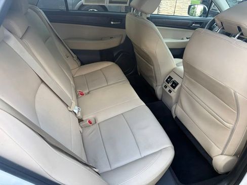 Used 2017 Subaru Outback 2.5i Limited AWD/4WD image 33