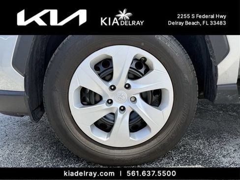 Used 2025 Toyota RAV4 LE FWD image 30