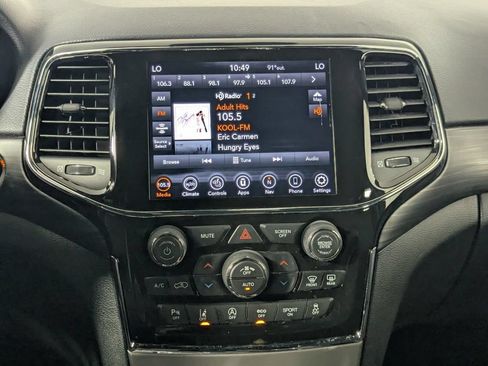 Used 2022 Jeep Grand Cherokee Laredo X RWD image 21