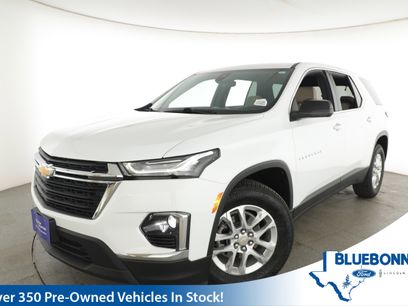 Used 2023 Chevrolet Traverse LS