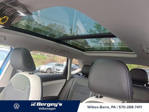 New 2026 Volkswagen Taos SE AWD/4WD image 10