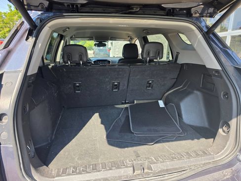 Used 2019 GMC Terrain SLT w/ Preferred Package AWD/4WD image 7