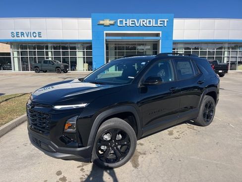 New 2026 Chevrolet Equinox LT image 2