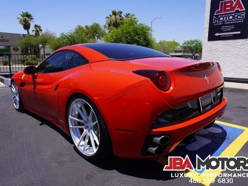 Used 2014 Ferrari California RWD image 52