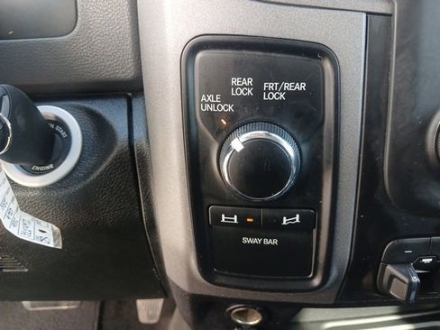 Used 2016 RAM 2500 Power Wagon Tradesman image 32