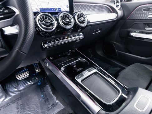 Used 2024 Mercedes-Benz EQB 300 4MATIC image 14