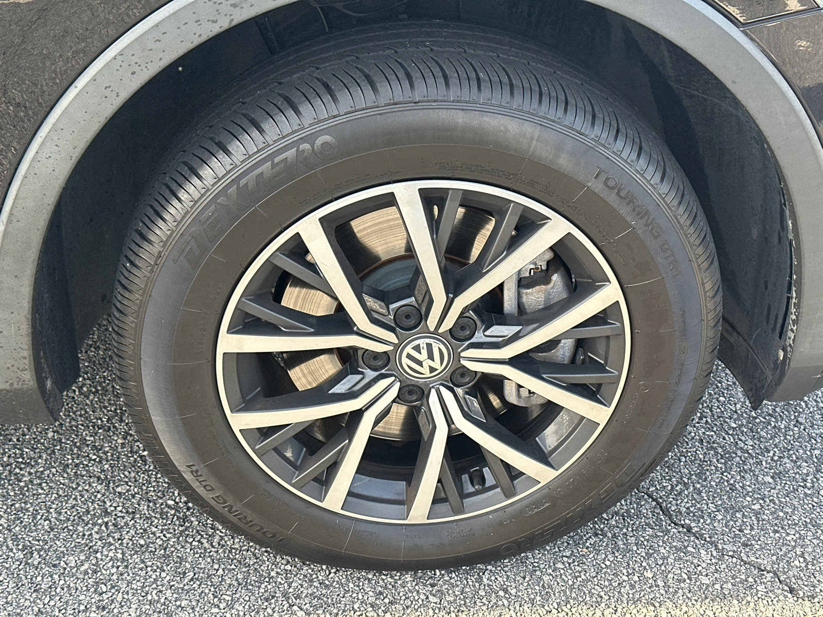 Used 2019 Volkswagen Tiguan SEL FWD image 12