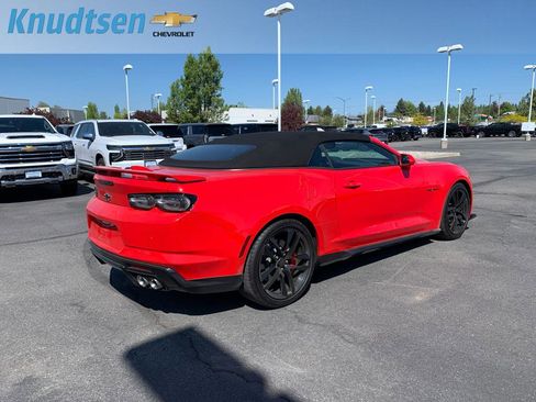 Used 2023 Chevrolet Camaro SS RWD image 7
