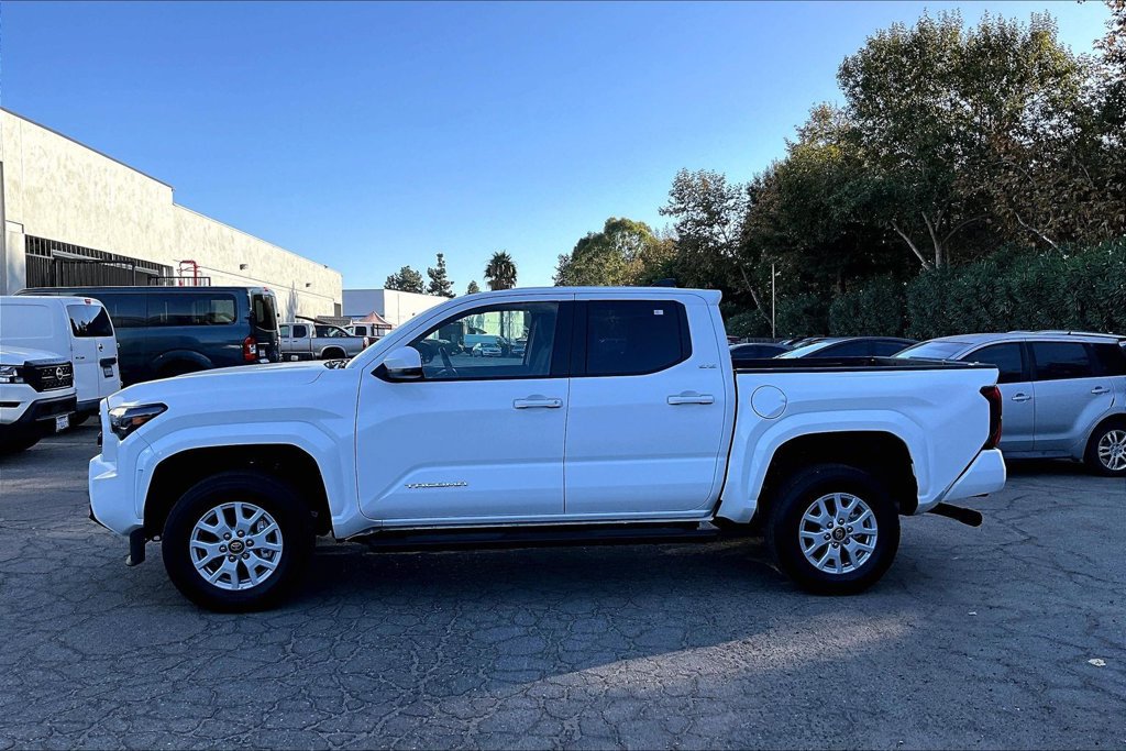 Used 2026 Toyota Tacoma SR5 RWD image 10