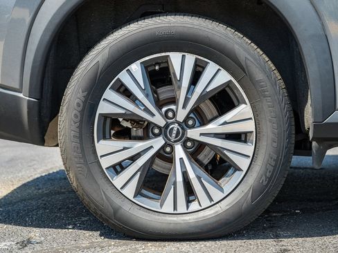 Used 2022 Nissan Rogue SV AWD/4WD image 16