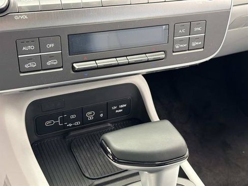 New 2026 Hyundai Kona SEL Sport AWD/4WD image 19