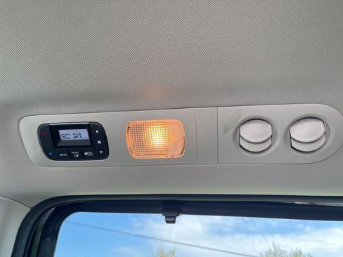 Used 2016 Honda Odyssey Touring image 26