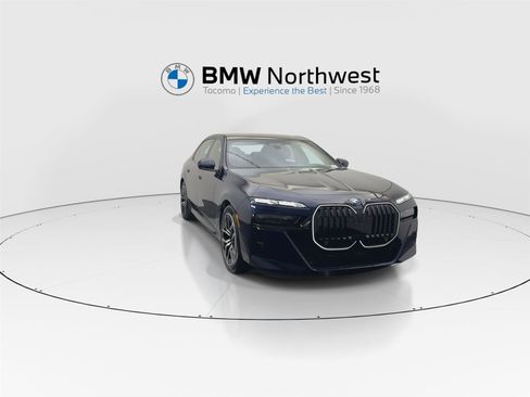 New 2026 BMW 740i xDrive w/ Executive Package image 7