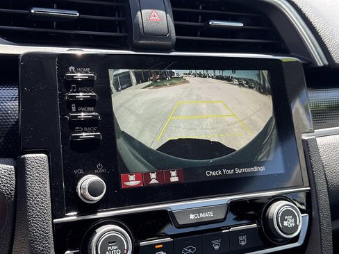 Used 2020 Honda Civic Sport image 9
