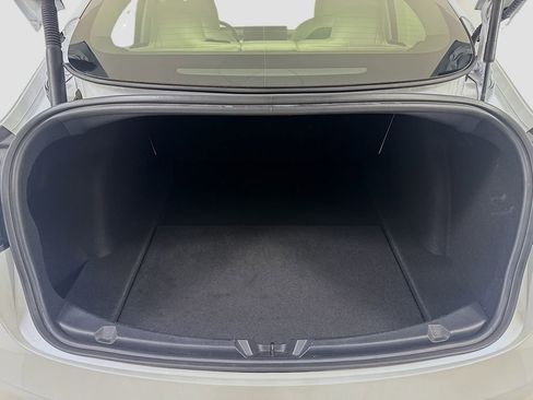 Used 2021 Tesla Model 3 Standard Range Plus image 25