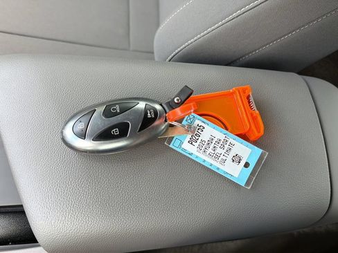 Certified 2025 Hyundai Elantra Sport FWD image 39