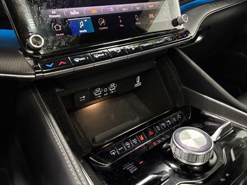 Certified 2024 Jeep Grand Wagoneer L Series II w/ Quick Order Packagew 28T image 21