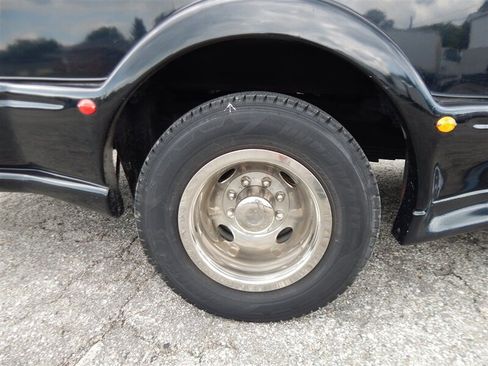 Used 2010 Chevrolet Express 3500 Extended RWD image 16