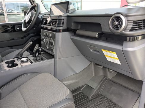 Used 2024 INEOS Grenadier AWD/4WD image 32