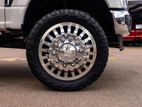 Used 2024 Ford F350 Lariat w/ Lariat Ultimate Package image 12