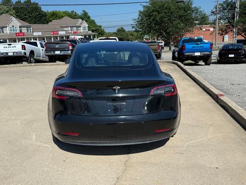 Used 2018 Tesla Model 3 Long Range RWD image 7