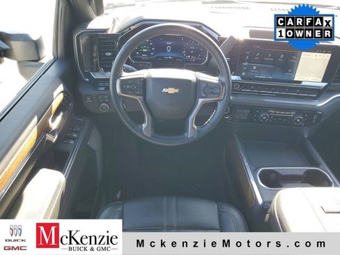 Used 2024 Chevrolet Silverado 2500 High Country w/ Technology Package AWD/4WD image 27