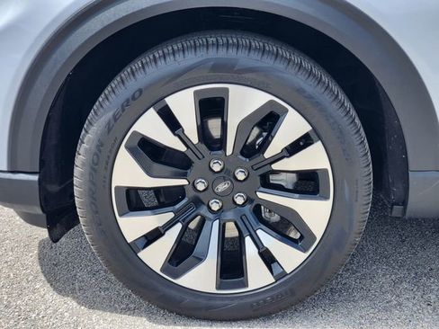 Used 2025 Ford Explorer Platinum w/ LUX Leather Package AWD/4WD image 7
