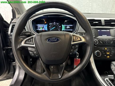 Used 2014 Ford Fusion S image 3