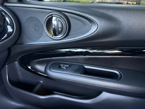 Used 2019 MINI Cooper Clubman S image 29