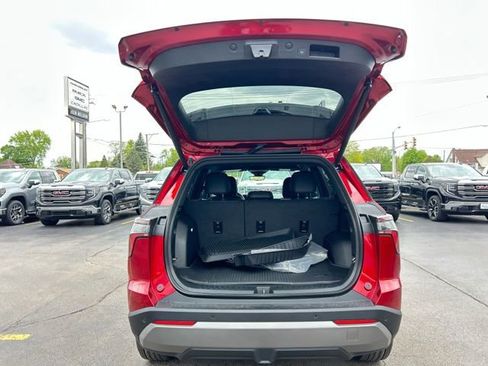 New 2026 Chevrolet Equinox LT w/ Convenience Package II FWD image 13