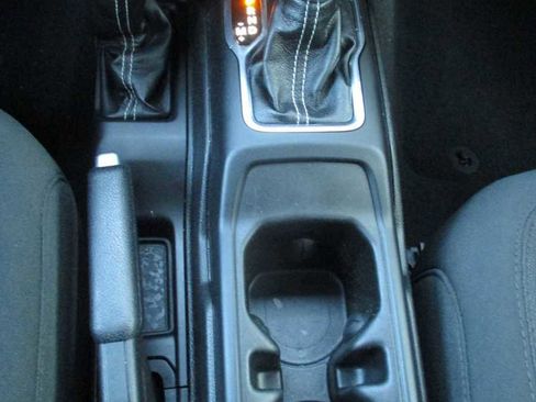 Used 2023 Jeep Gladiator Overland image 23